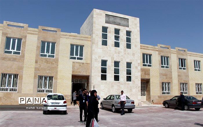 حدود ۲ هزار و ۷۰۰ دانش‌آموز در مناطق مرزی کرمانشاه تحصیل می‌کنند