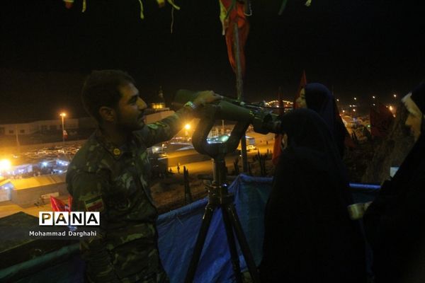 نمایشگاه هفته دفاع مقدس در قم