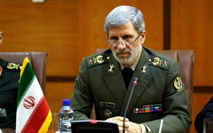 وزیردفاع: مقاومت موجب شد دشمنان از «فشار حداکثری» به «التماس حداکثری» بیفتند
