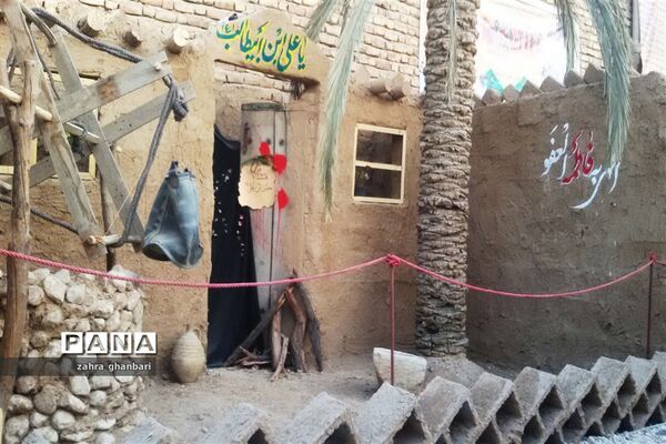 برپایی نمایشگاه خورشید بی غروب به‌مناسبت ماه محرم و هفته دفاع مقدس در نی‌ریز