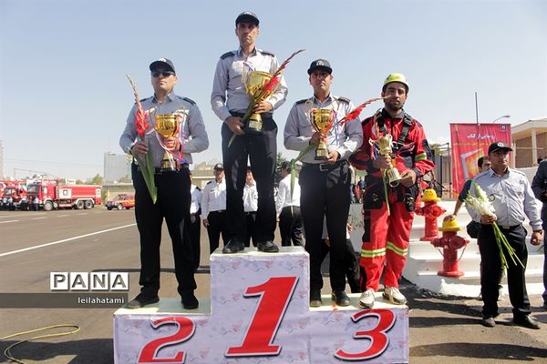 مانور و عملیات امداد و نجات با بالگرد در تبریز