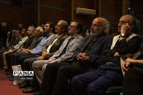 افتتاحیه هفتمین جشنواره فیلم مستقل خورشید با گرامیداشت سینمای کیانوش عیاری