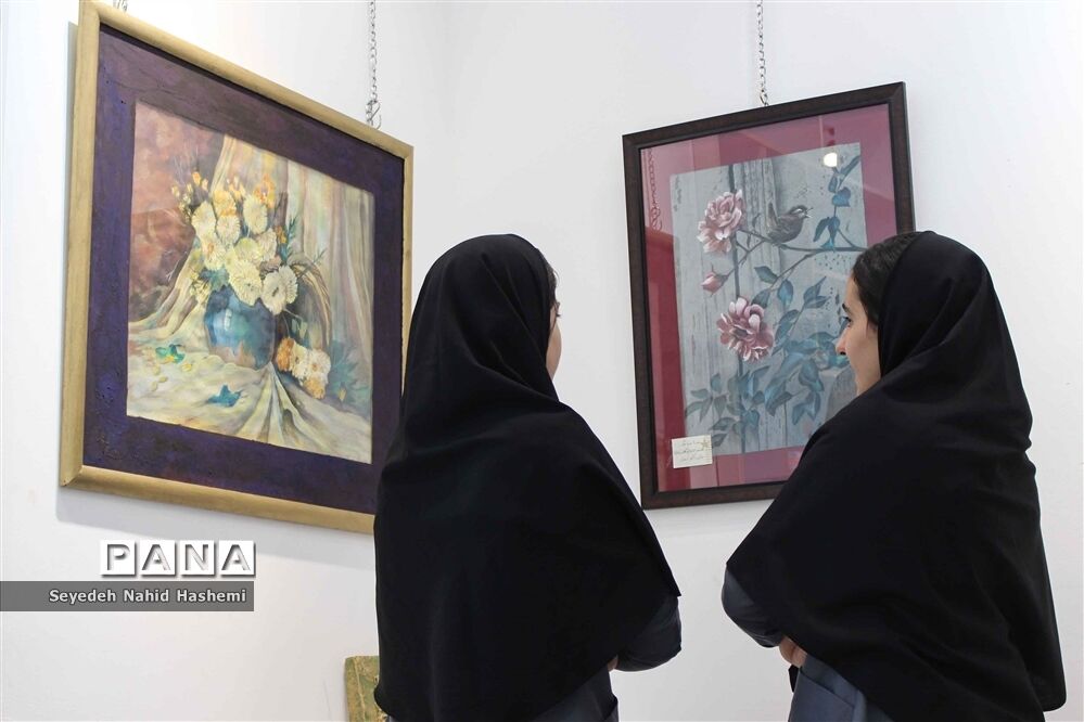 برگزاری نمایشگاه هنرهای تجسمی فرهنگیان و دانش‌آموزان ناشنوای فارس در نگارخانه ایمان و اندیشه