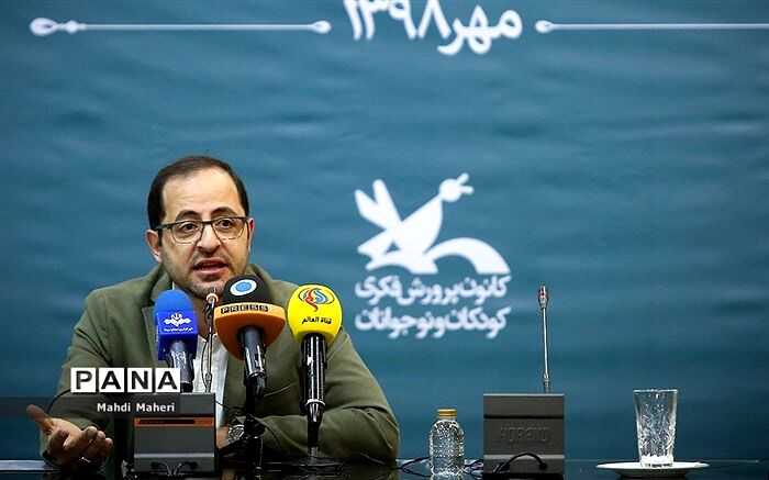 فاضل نظری: مشکل ما ناهم‌دمایی بخش‌های فرهنگی  کشور است
