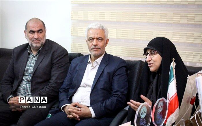 سازمان دانش آموزی بازوی کمکی فعالیت های تربیتی،پرورشی،هویتی و تشکیلاتی آموزش و پرورش است