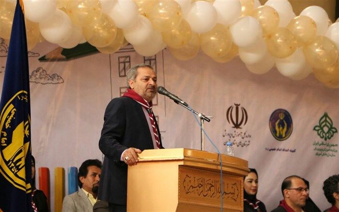 علیرضا کاظمی:  انفاق در راه خدا در کنار دستور به اقامه نماز از جمله وظایف هر انسان است