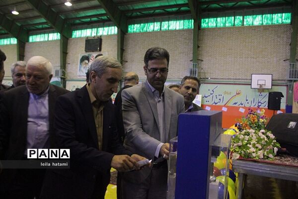مراسم جشن مهر عاطفه‌ها در تبریز