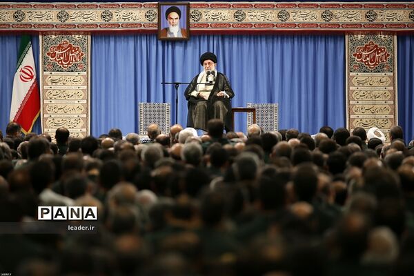 دیدار «مجمع عالی فرماندهان سپاه» با فرمانده کل قوا