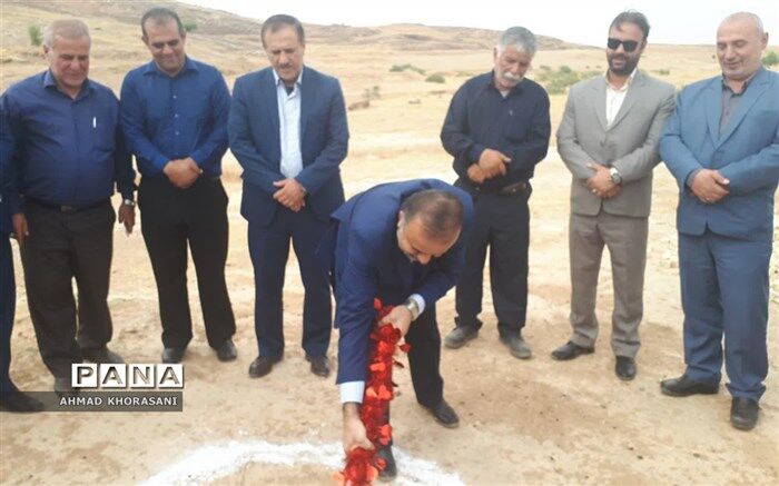 کلنگ احداث سه مدرسه جدید در شهرستان لالی به زمین زده شد
