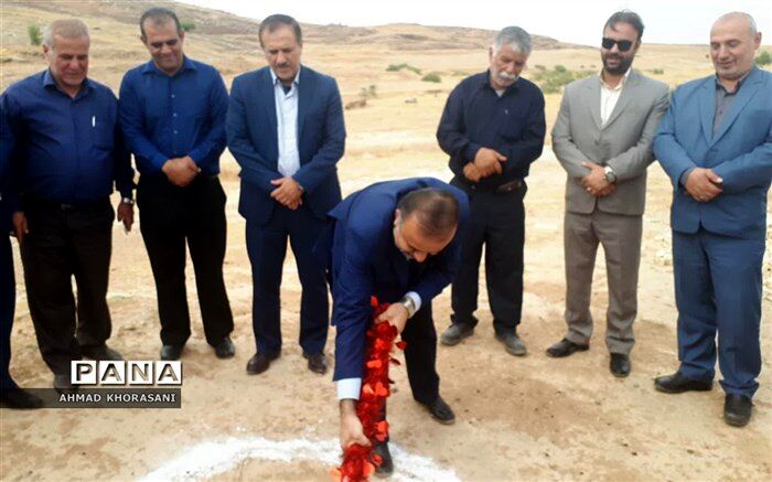 کلنگ احداث سه مدرسه جدید در شهرستان لالی به زمین زده شد