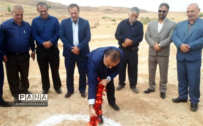 کلنگ احداث سه مدرسه جدید در شهرستان لالی به زمین زده شد