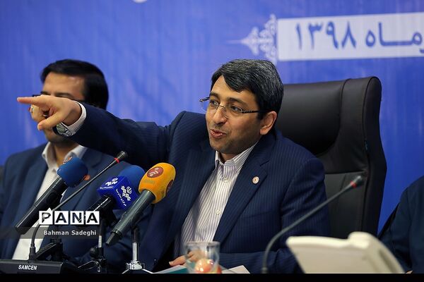 آیین تجلیل از رتبه های برتر آزمون سراسری دانشگاه‌ها توسط سازمان بهزیستی