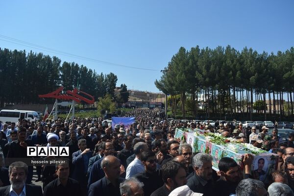 مراسم تشییع پیکر پاک و مطهر پاسدارجانباز شهید سردار ابراهیم غلامی دربیرجند