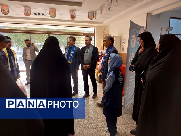 مشق همدلی در آموزش و پرورش ناحیه۶ مشهد 