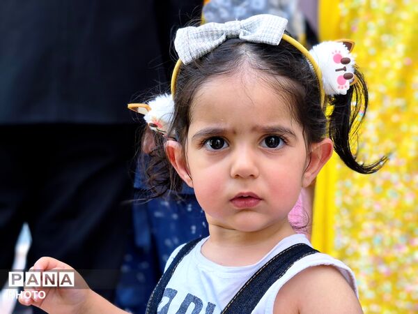 مراسم تجلیل و تقدیر از فرهنگیان در عنبرآباد
