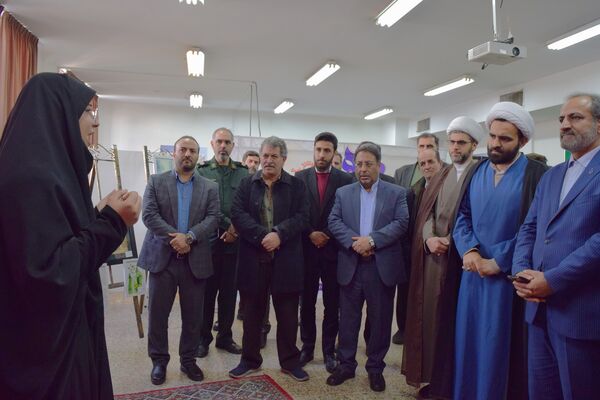 حضور پرشمار مسئولان آموزش و پرورش در جشن دهه فجر