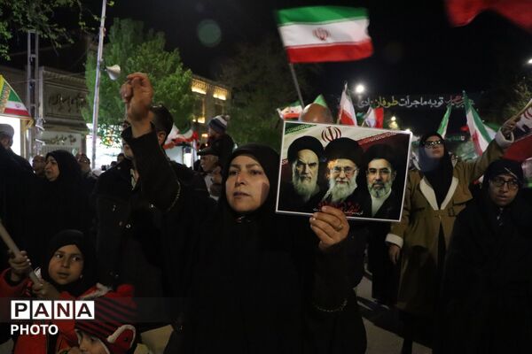 اجتماع مردمی بیعت با رهبر انقلاب در نیشابور 