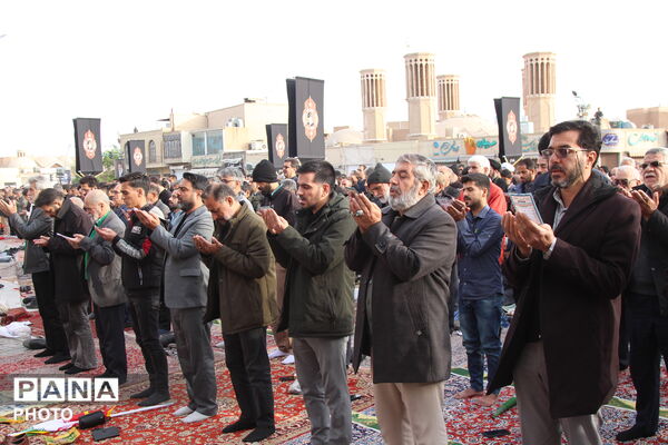 برپایی باشکوه نماز عید فطر در یزد
