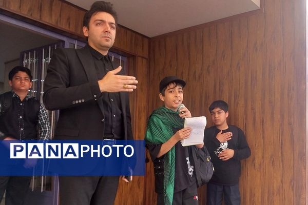 حضور دانش‌آموزان دبستان هیأت امنایی شهید قلنبر ناحیه دو شهرری در مراسم شهادت حضرت عبدالعظیم (ع)