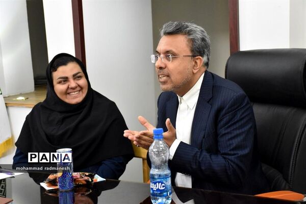آشنائی دانش‌آموزان سمپادی با حقوق کودک وحقوق شهروندی
