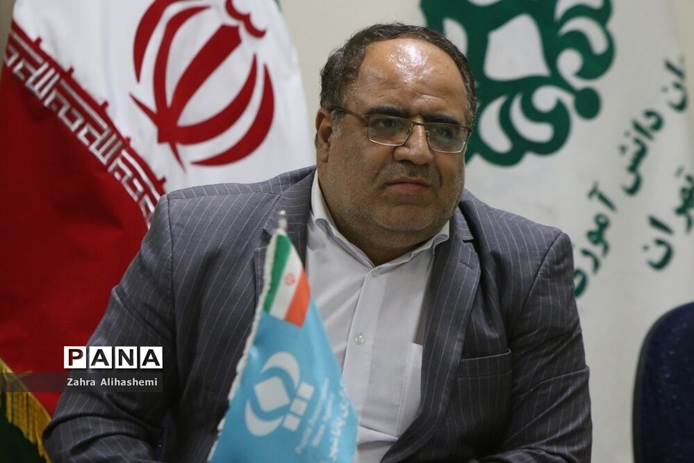 جلسه توجیهی ناظران سرویس مدارس سازمان دانش‌آموزی شهر تهران