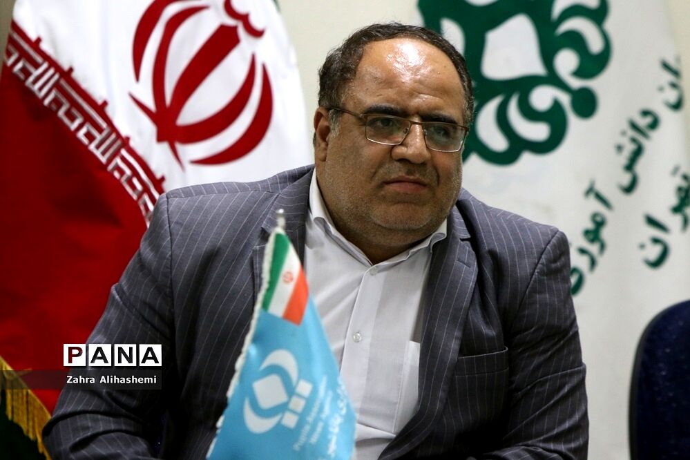 جلسه توجیهی ناظران سرویس مدارس سازمان دانش‌آموزی شهر تهران