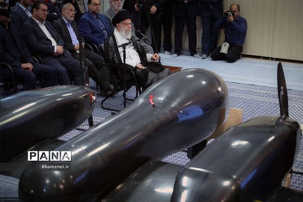 بازدید رهبر انقلاب اسلامی از نمایشگاه شرکت‌های دانش‌بنیان و فناوری‌های برتر