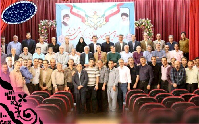جلسه شورای دبیران وهنرآموزان هنرستان فنی ماندگار ابوذراصفهان برگزار شد