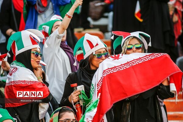 روز تاریخ؛ اولین حضور رسمی زنان در استادیوم فوتبال