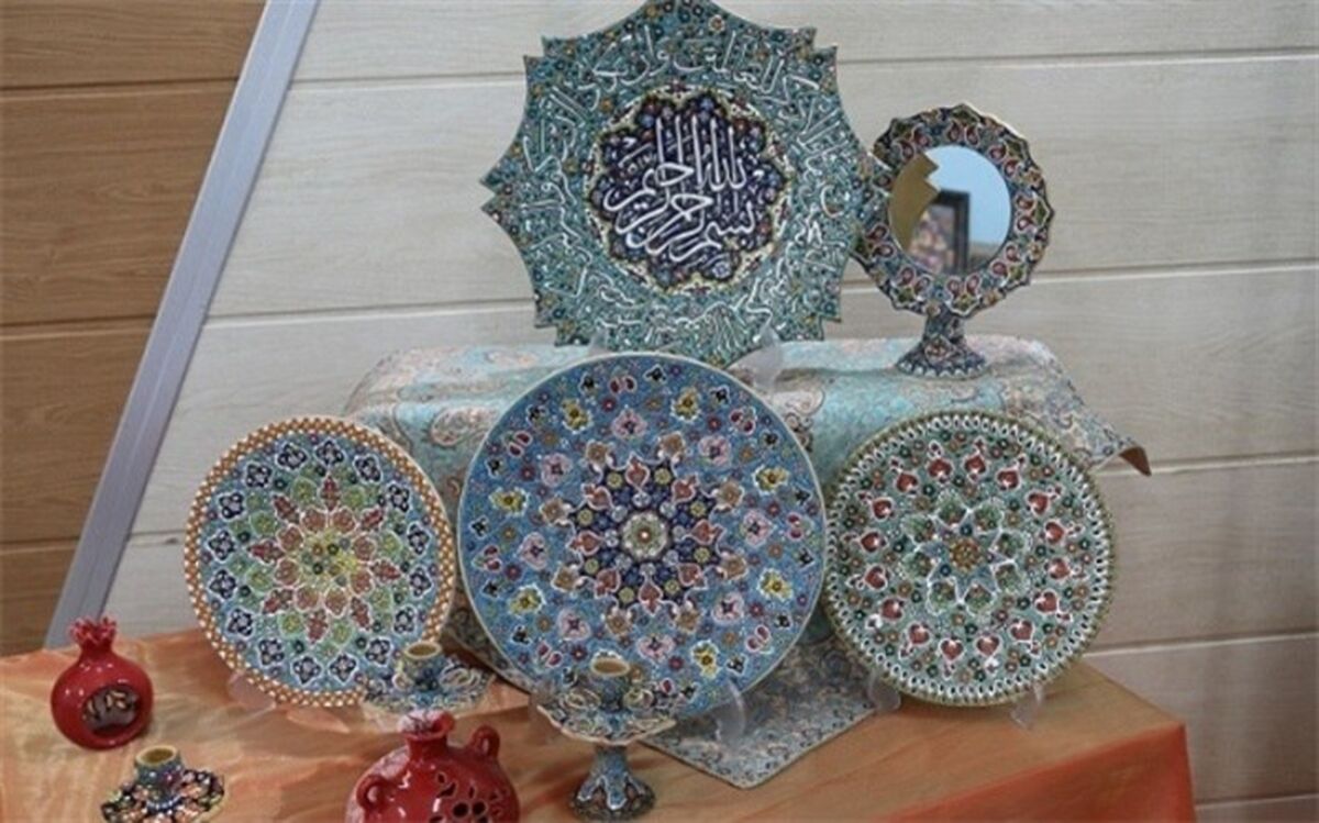 برگزاری نمایشگاه آثار برگزیده جشنواره هنرهای تجسمی فنی و حرفه ای و مهارتهای هنری کاردانش هنرجویان  شهرستانهای استان تهران