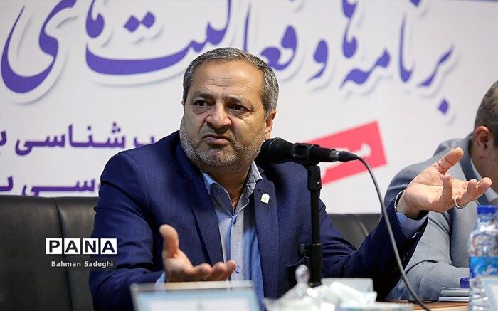 کاظمی: محتوای برنامه‌های سازمان دانش‌آموزی باید به لحاظ شکلی و محتوایی تغییر کند