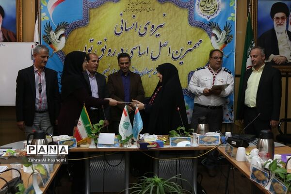 نشست مدیران سازمان دانش‌آموزی مناطق 19گانه شهر تهران و اداره استثنایی