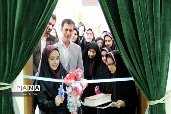 افتتاح نمایشگاه یک فصل لبخند در تفت