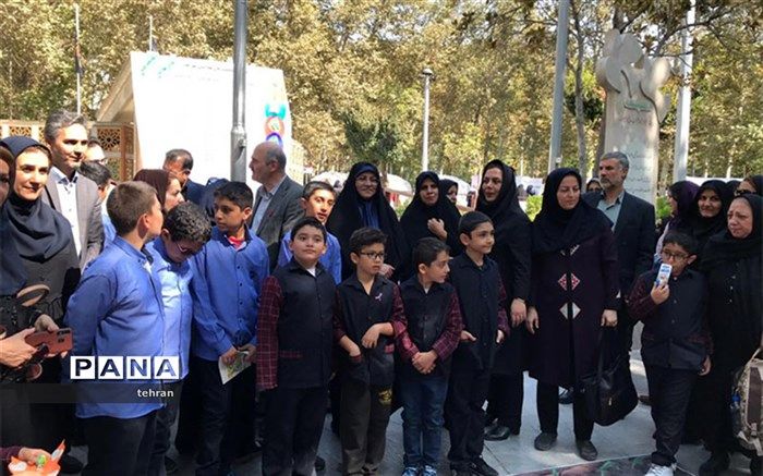 جشنواره گرامیداشت مناسبتهای بهداشتی منطقه 8