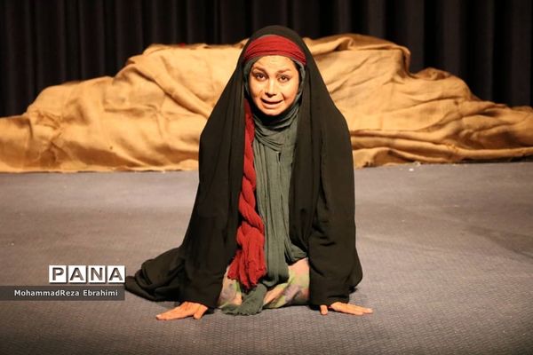 نمایش «نای و نی» در همدان