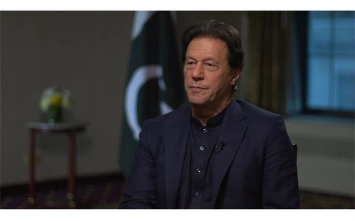 عمران خان وارد تهران شد
