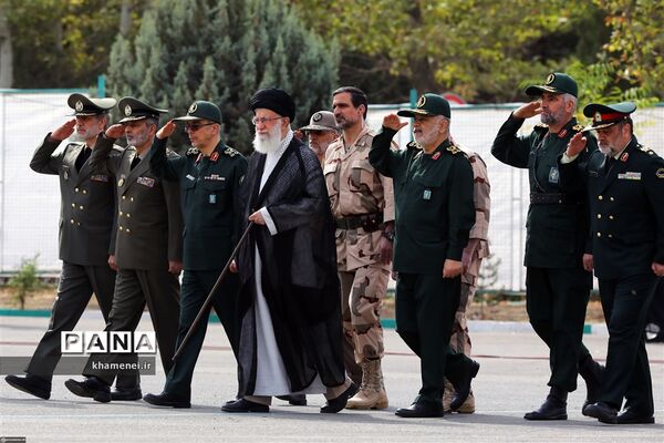 حضور رهبر معظم انقلاب در مراسم دانش‌آموختگی دانشجویان دانشگاه امام حسین (ع)