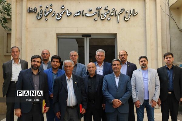 نشست خیرین حامی دانش‌آموزان بازمانده از تحصیل شهرستان‌های استان تهران