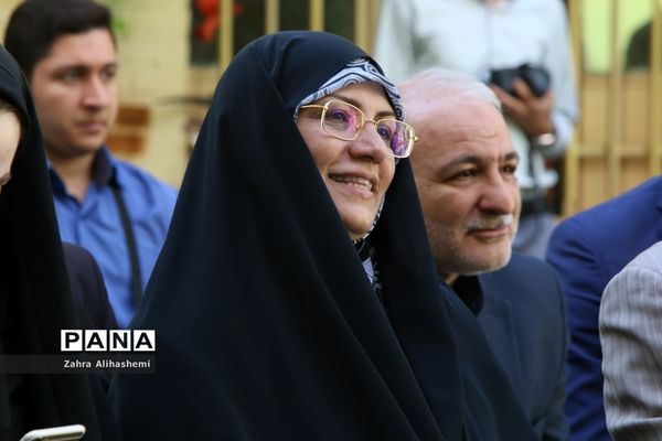 آیین احداث مدرسه خیری به همت خیر نیک اندیش، بتول بختیاری در منطقه 8 آموزش و پرورش