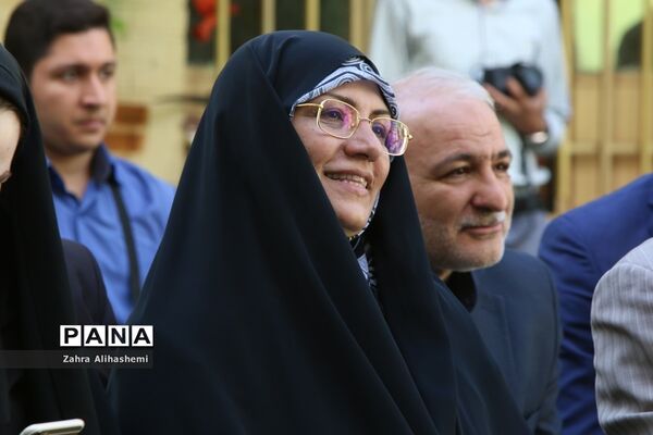 آیین احداث مدرسه خیری به همت خیر نیک اندیش، بتول بختیاری در منطقه 8 آموزش و پرورش
