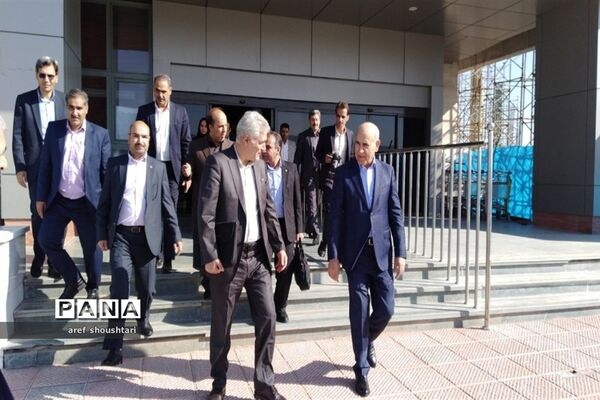 سفر اسحاق جهانگیری به همراه وزرا و مدیران دستگاه اجرایی کشوری و لشکری به خراسان جنوبی