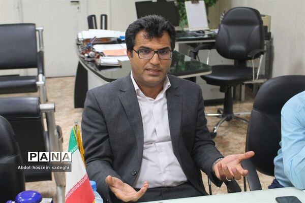 جلسه کار گروه آماده‌سازی مدارس در برابر زلزله  استان بوشهر