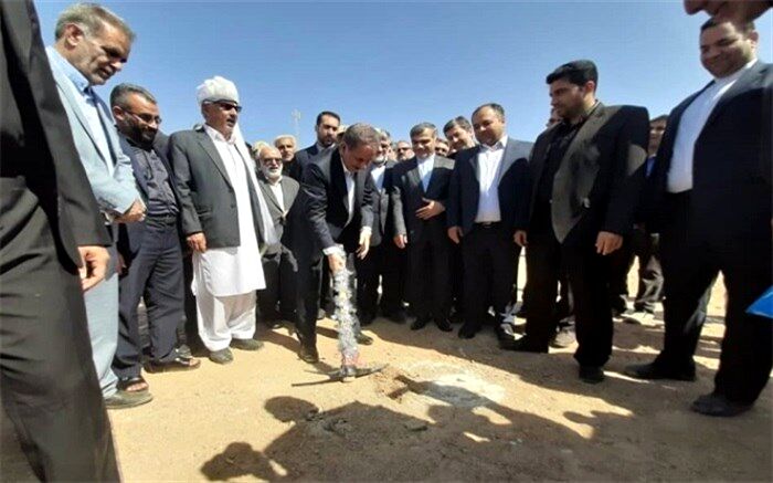 کلنگ‌زنی مدرسه شبانه‌روزی خراسان جنوبی از سوی معاون اول رئیس‌جمهوری