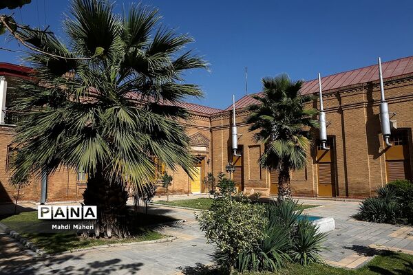 عمارت کلاه فرنگی