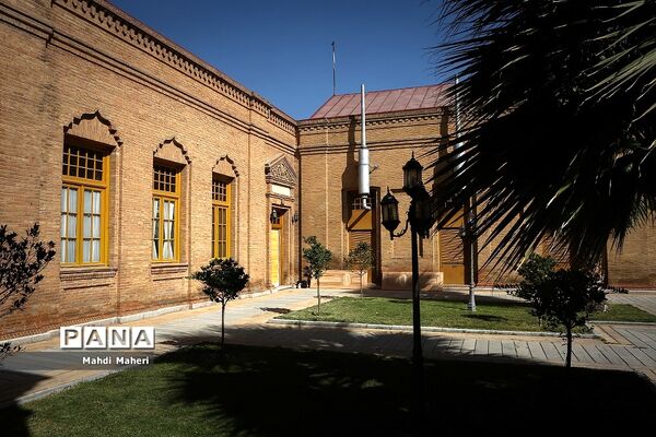 عمارت کلاه فرنگی