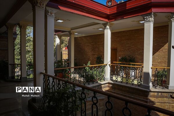 عمارت کلاه فرنگی