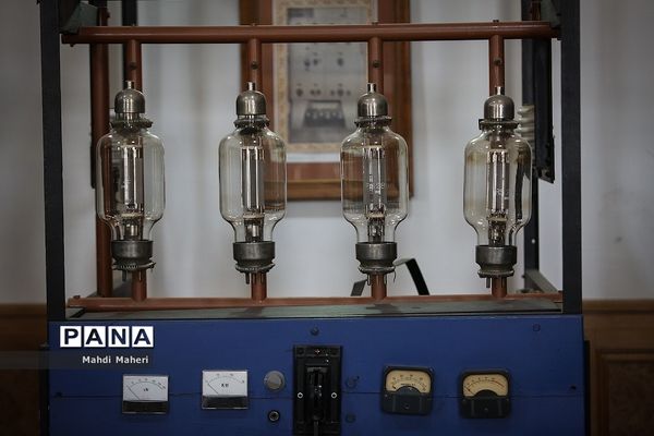 عمارت کلاه فرنگی