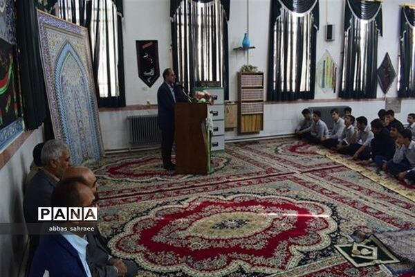تکریم و معارفه مدیردو مدرسه در اردکان