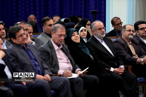 نشست خبری رئیس جمهوری