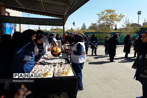 ایستگاه صلواتی در دبیرستان نمونه کاشی نیلوفر